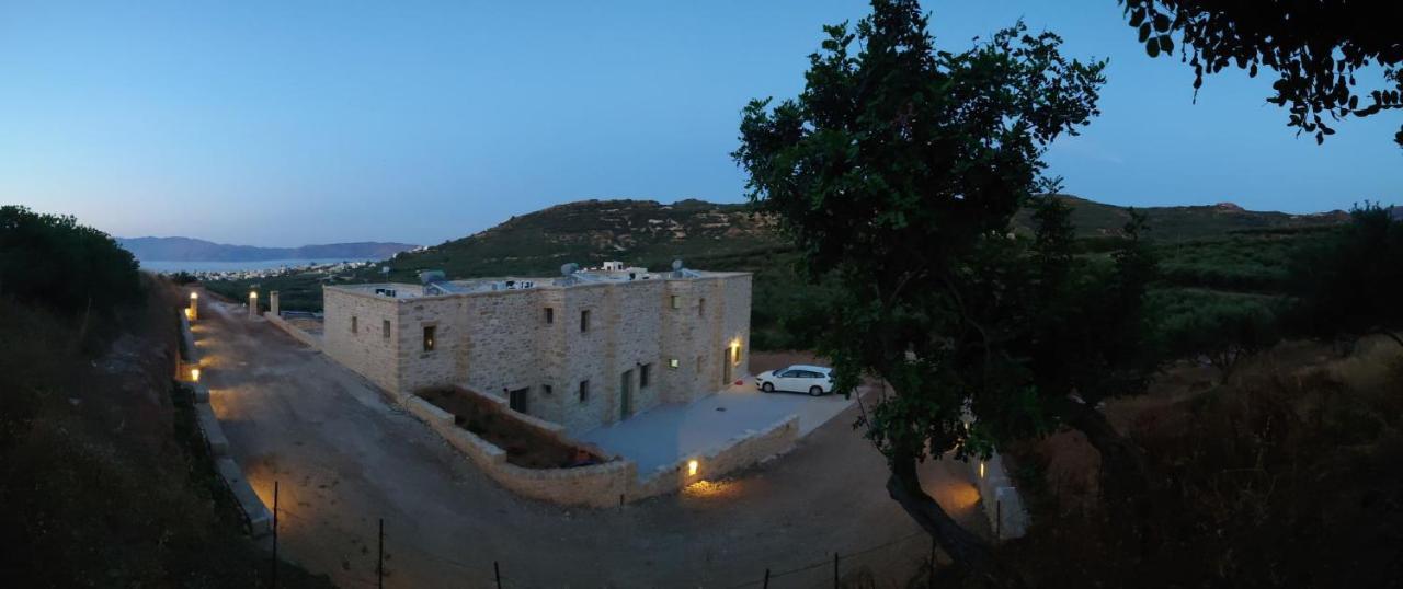 Villa Stylianos And Studios Kíssamos Extérieur photo