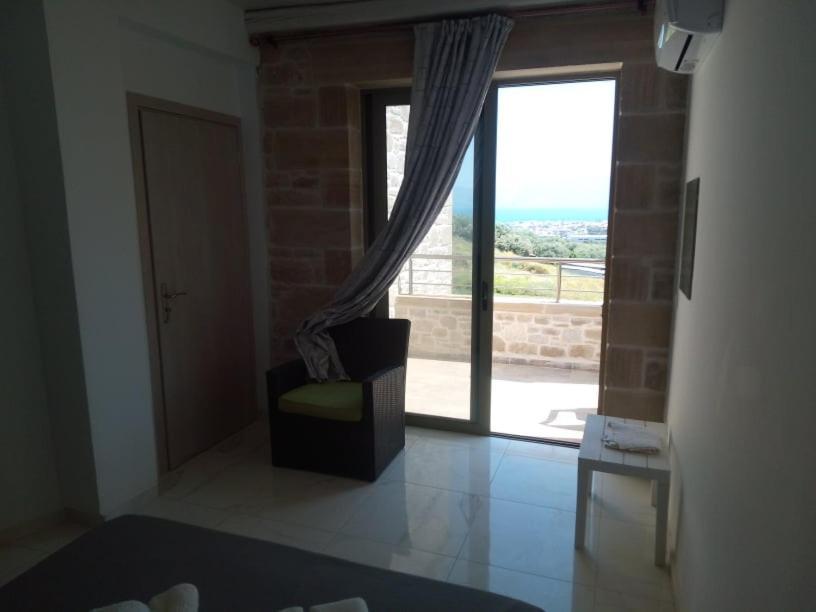 Villa Stylianos And Studios Kíssamos Extérieur photo