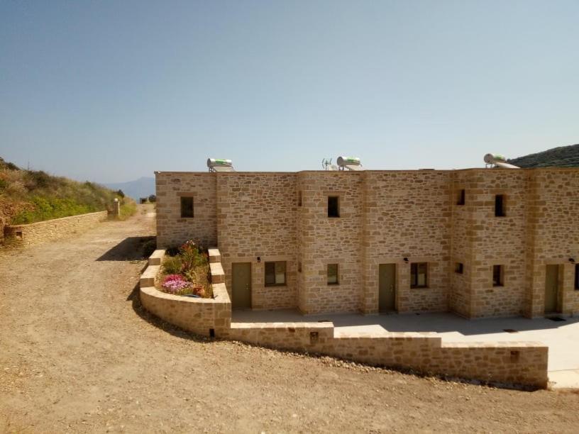 Villa Stylianos And Studios Kíssamos Extérieur photo