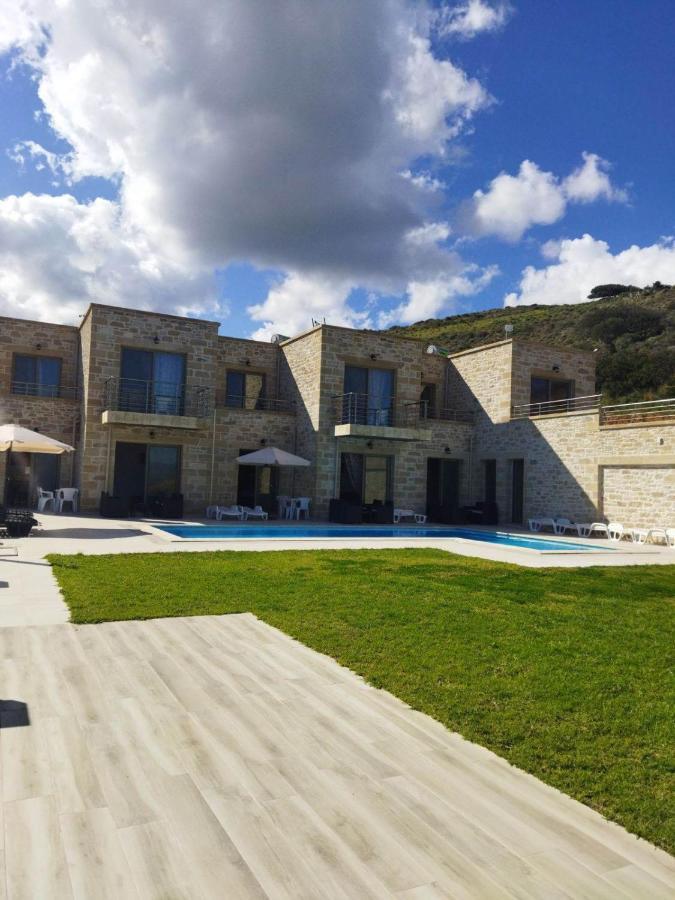 Villa Stylianos And Studios Kíssamos Extérieur photo